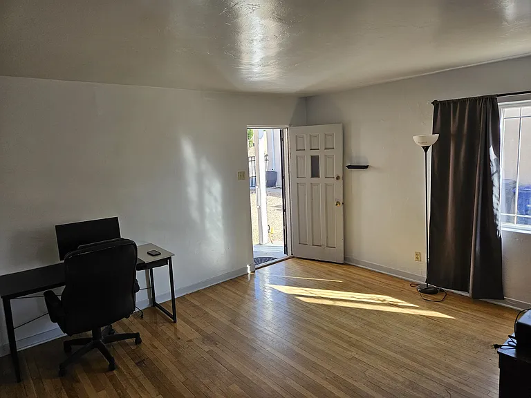 219
Living Area and Front Door