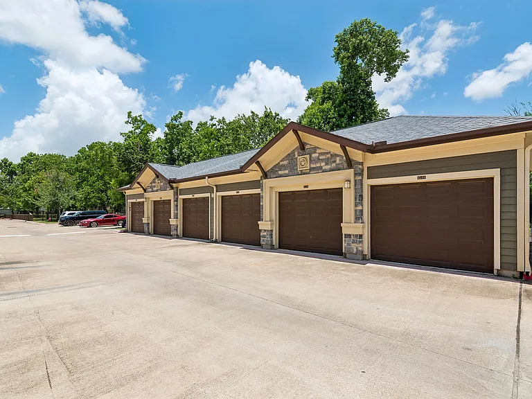 Plantation Park Apartments — Photo 47
