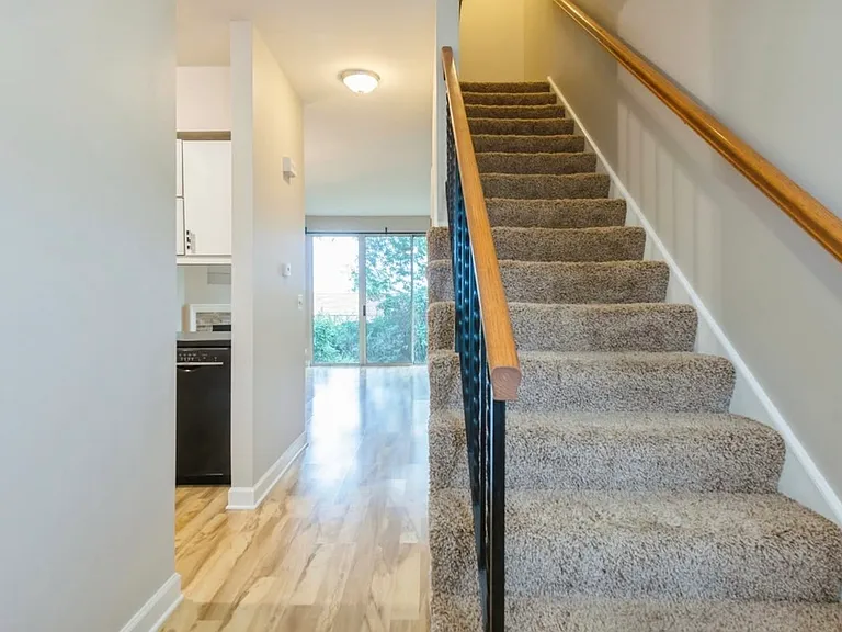 533 Woodhaven Dr #533 — Photo 8