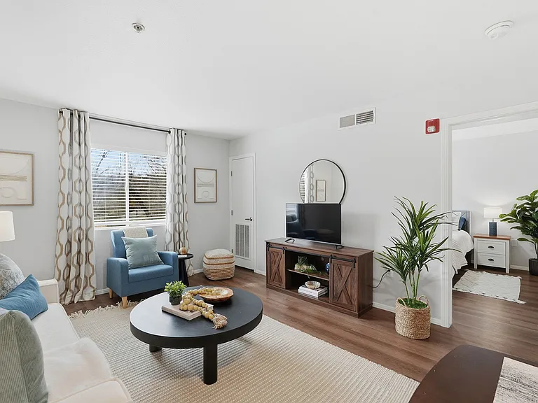 Granite Creek Apartments — Photo 98