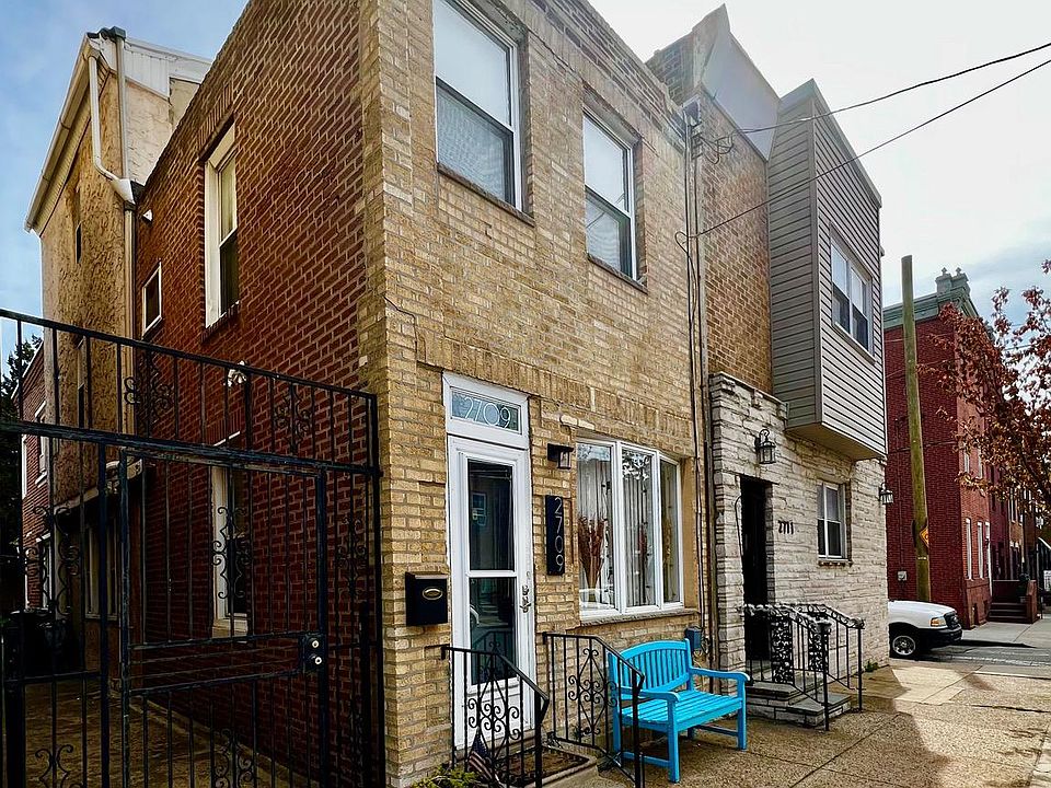 1st image of 2709 E Somerset St
