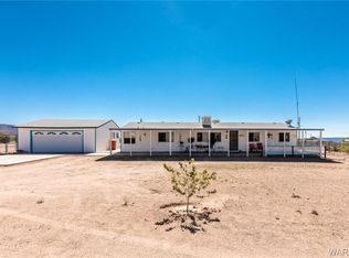 2872 W McConnico Rd, Golden Valley, AZ 86413