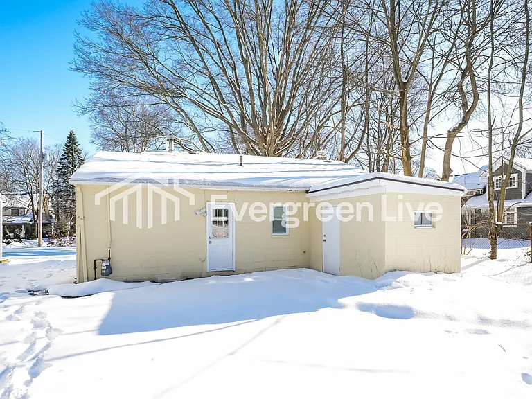 314 Merriman Rd — Photo 14