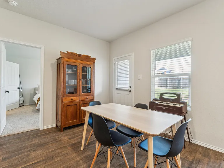 821 Bahia Pl — Photo 12