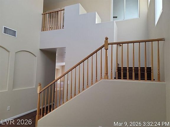 4th image of 413 Orchid Oasis Ave