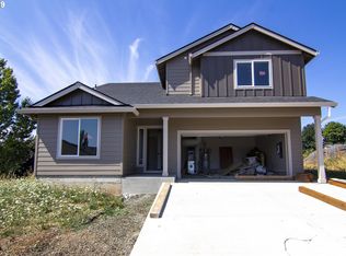 403 NW Pacific Hills Dr, Willamina, OR