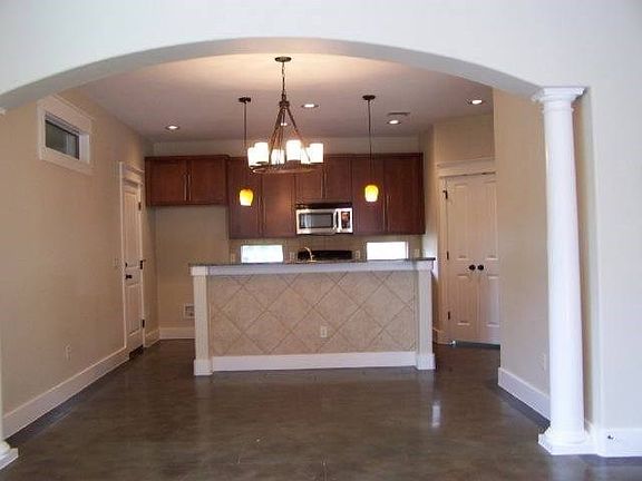 2nd image of 8400 Bowling Green Dr