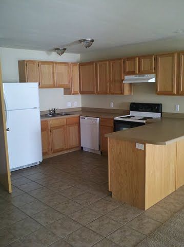 2nd image of 7802 SW Blue Jay Ln APT 13
