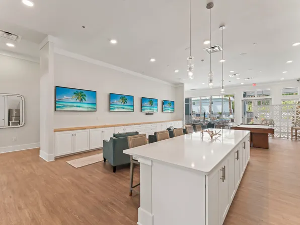 Surf Apartments