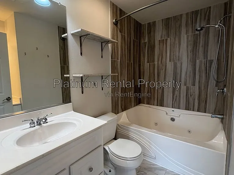 221 16th St NW #3 — Photo 40