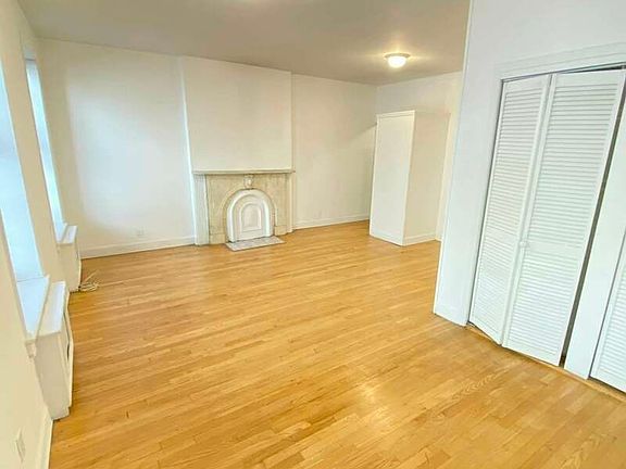 2nd image of 878 Lexington Ave #B