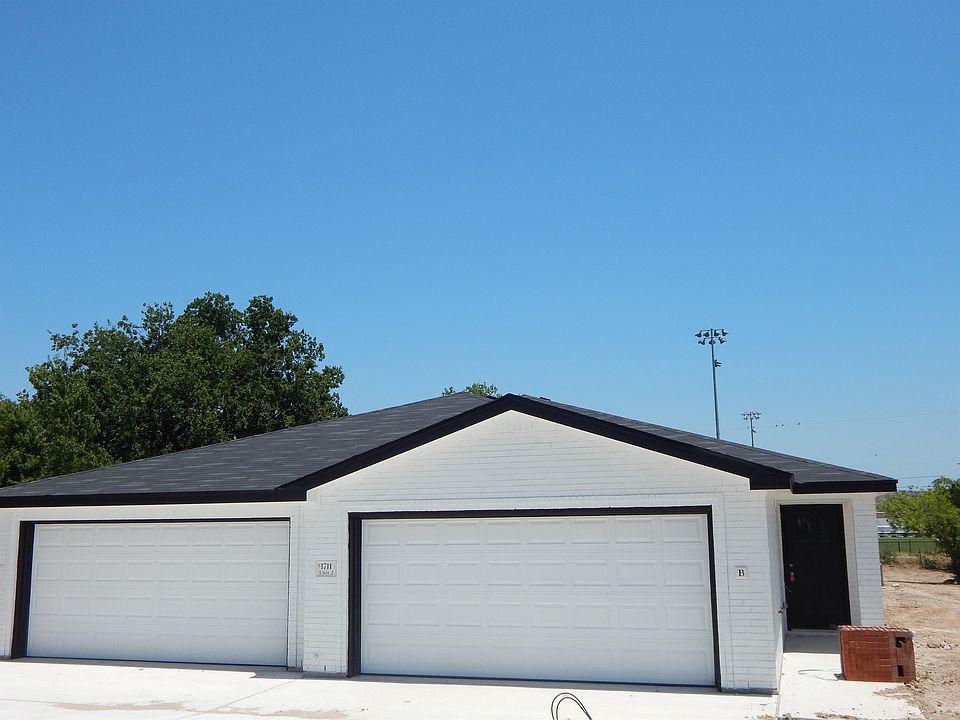 Coming Soon! 3 Bedroom 2 Bath 2 Car Garage Available 1 August