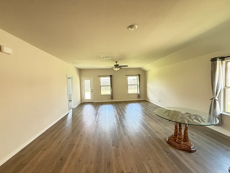 812 Honey Maple St — Photo 9
