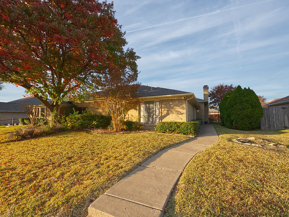 1st image of 1105 University Dr