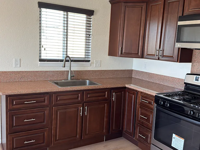 16321 Siskiyou Rd #3 — Photo 3