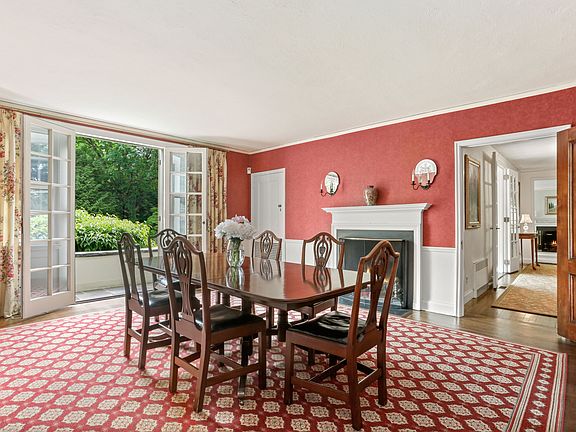 19 Meadow Ln Greenwich CT-print-051-051-009-4200x2800-300dpi.jpg