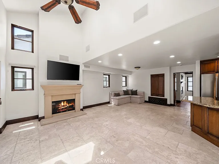 619 1/2 Poppy Ave — Photo 4