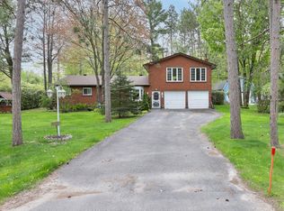 1 Lindale Ave, Tiny, ON L9M0J2