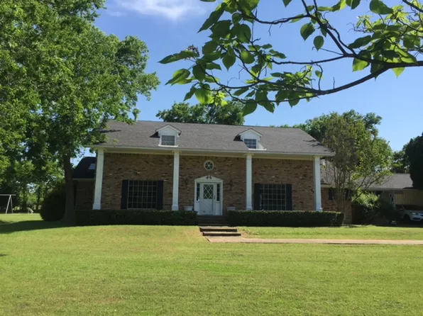 928 Bear Creek Rd, Glenn Heights, TX 75154