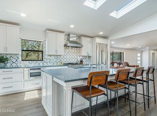 7041 E River Rd, Tucson, AZ 85750