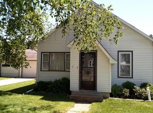 519 W Upton Ave, Reed City, MI 49677