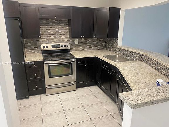 2nd image of 1750 NE 191st St APT 109-2