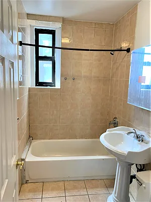 Rented by REAL New York | media 20