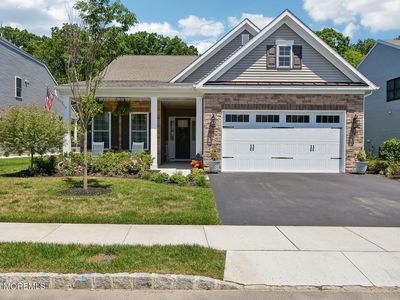 62 Sanctuary Lane, Farmingdale, NJ, 07727