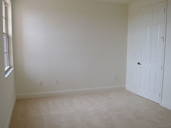 3rd image of 4501 Dalmahoy Ct APT 401