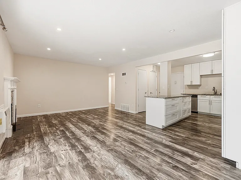 4896 S Dudley St #7-2 — Photo 7