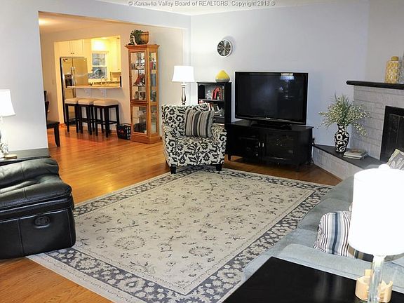 3rd image of 1407 Princess Dr