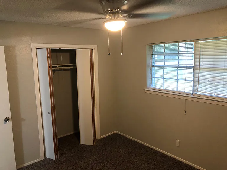 5229 Purington Ave — Photo 13