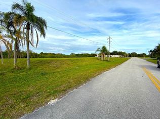 450 3rd Ln SW, Vero Beach, FL 32962