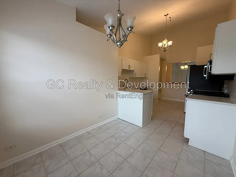 110 Allerton Dr — Photo 4