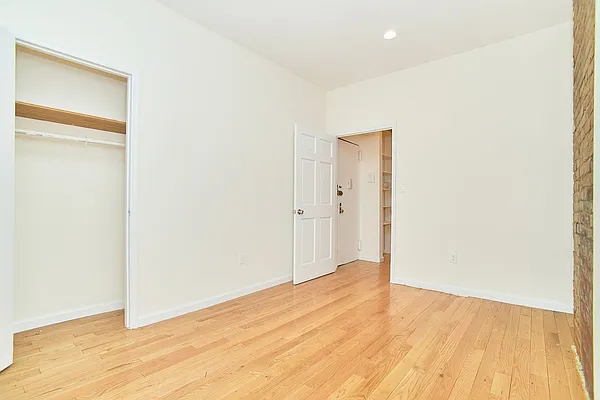 Rented by Living New York | media 26