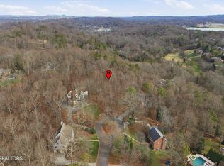 2001 Lyons Ridge Rd, Knoxville, TN 37919