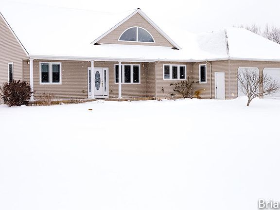 2nd image of 8415 Pleasant Meadows Dr NE