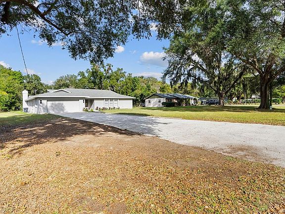 2nd image of 1106 Hummingbird Ln