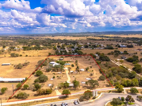 135 Weston Road, Comfort, TX 78013