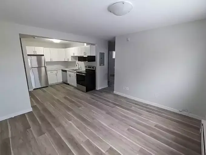 511 Munroe Ave #3 — Photo 5