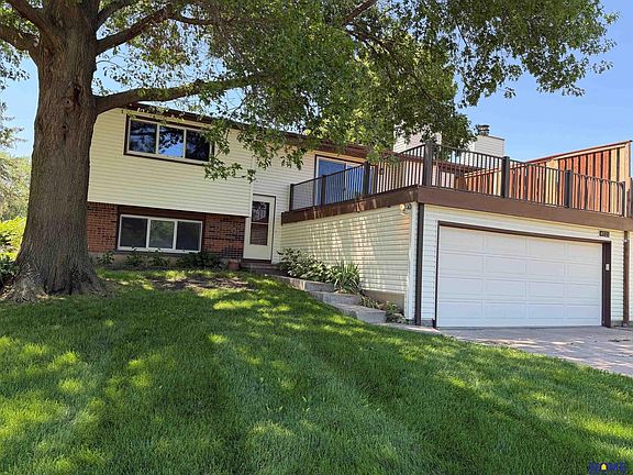 2nd image of 4521 Southwood Dr