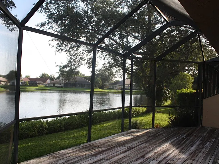 15 Tournament Blvd — Photo 2