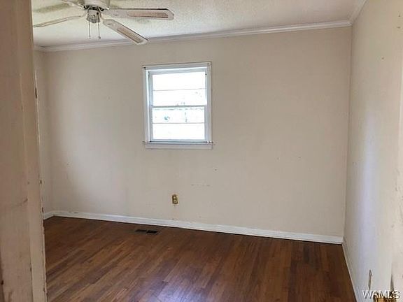 4th image of 125 38th Pl E