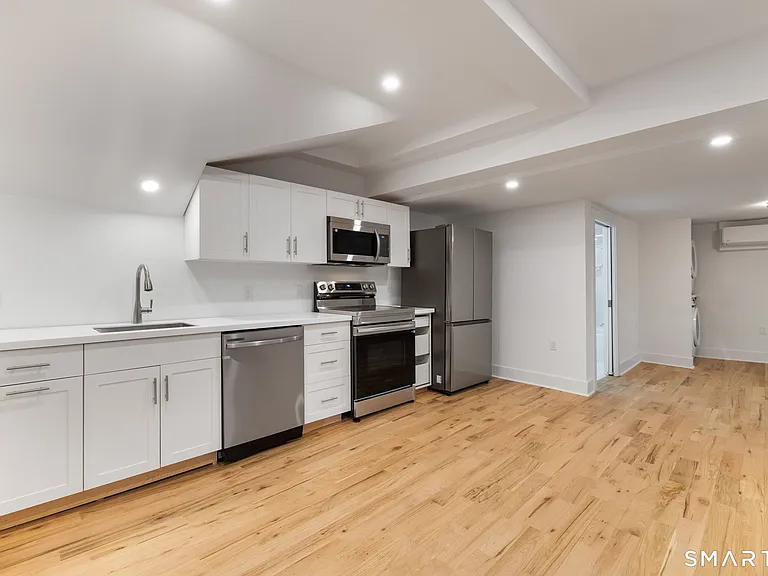 523 Danbury Rd #C — Photo 5