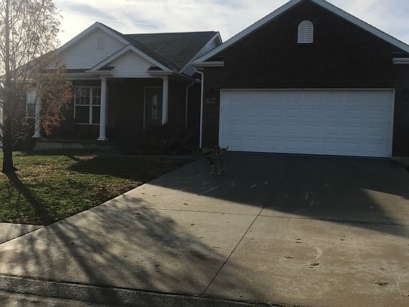 2nd image of 1685 Columbia Dr