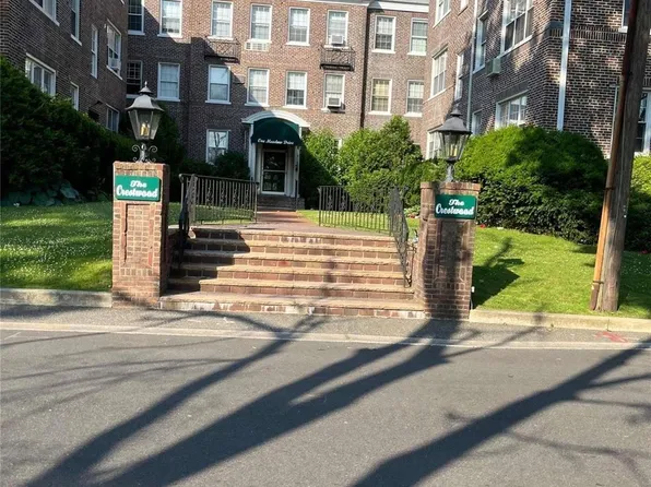 1 Meadow Lane #1H, Woodsburgh, NY 11598