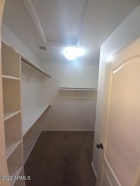 5 bed, 3.0 bath, 2370 sqft, $3,195 — Photo 3