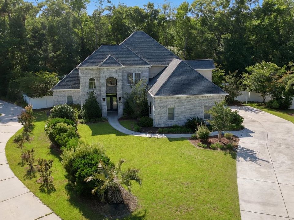 1st image of 360 Capers Creek Dr.