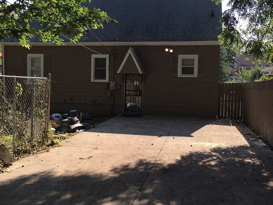 1st image of 3042 N College Ave