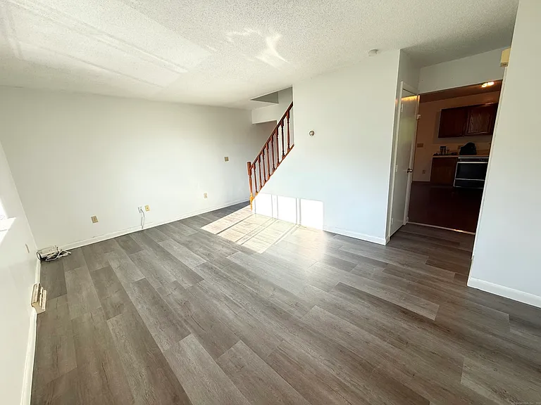 9 Jewett St #11 — Photo 12